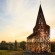 Une chapelle transparente… mais solide comme de l’acier